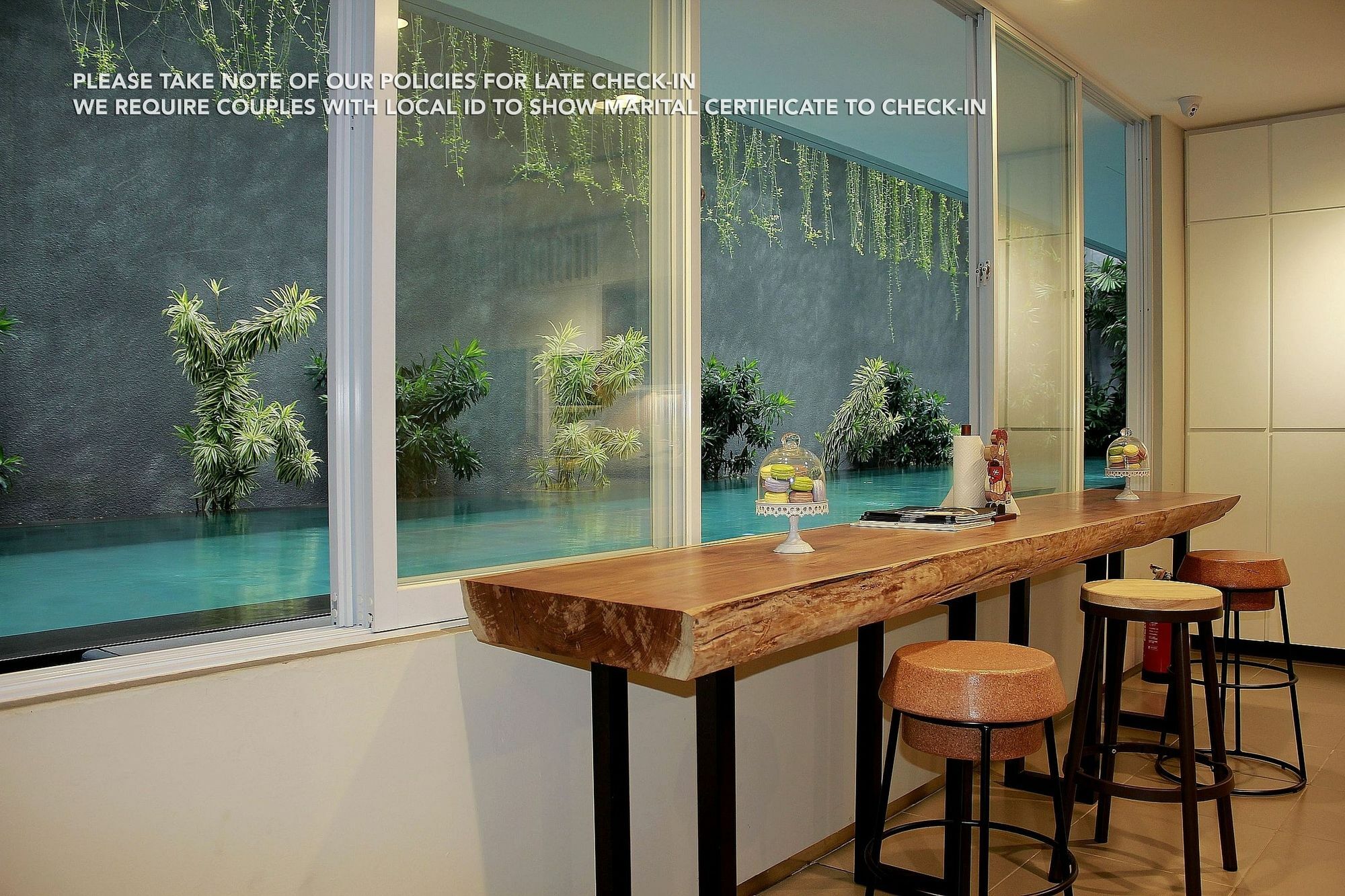 Zen Rooms Patra Kuningan Syariah Jacarta Exterior foto
