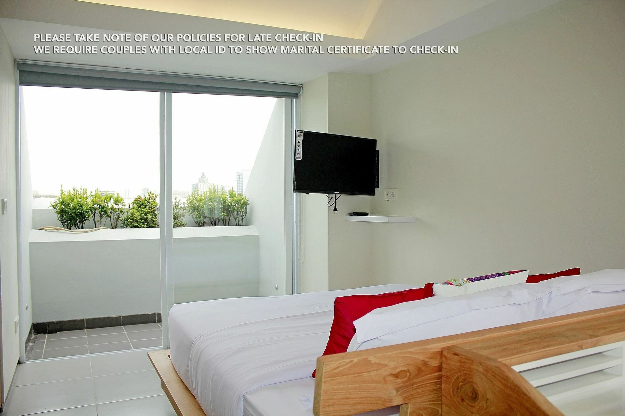 Zen Rooms Patra Kuningan Syariah Jacarta Exterior foto